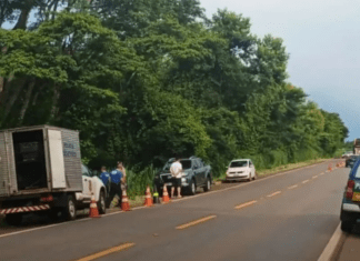 Mulher morre após prestar ajuda em acidente na GO-060