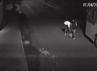 Dupla é presa por roubar violentamente e agredir vítima com um tijolo