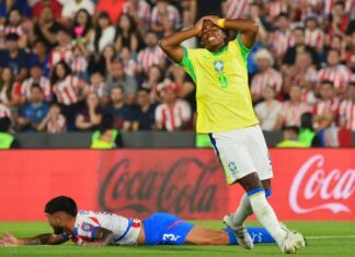 Eliminatórias: Brasil joga mal e perde para o Paraguai por 1 a 0