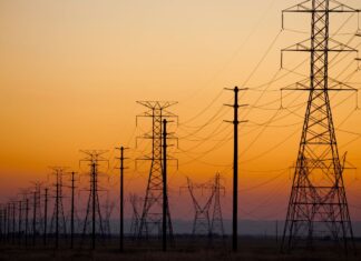 FALHA NA REDE DE TRANSMISSÃO, DEIXA QUIRINÓPOLIS E OUTRAS CIDADES SEM ENERGIA