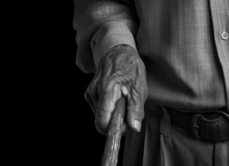 IDOSO É QUEIMADO COM ÁGUA QUENTE DURANTE TENTATIVA DE FURTO EM QUIRINÓPOLIS