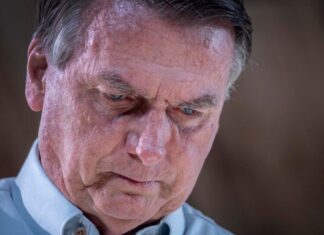 Alexandre de Moraes decreta prisão domiciliar de Jair Bolsonaro por descumprimento de medidas judiciais