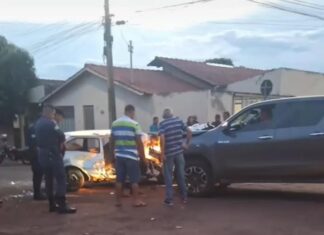 Veículos ficam “enroscados”, após acidente em Quirinópolis