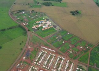 A pedido do prefeito Anderson, deputado José Nelto reforça compromisso com Quirinópolis e busca celeridade na implantação da rede elétrica nos loteamentos sociais