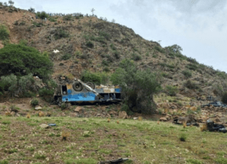 Queda de ônibus em abismo de 800 metros mata 30 pessoas na Bolívia