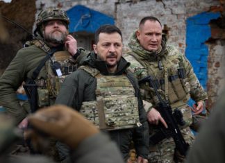 Após conversa com Trump, Rússia e Ucrânia se acusam de ataques aéreos