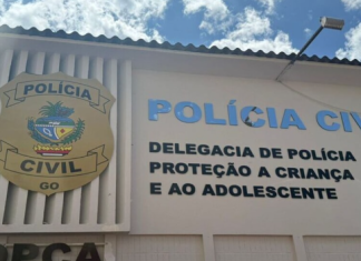 MÃE É PRESA EM ANÁPOLIS APÓS AGREDIR FILHA BEBÊ PARA FORÇAR VOLTA COM EX