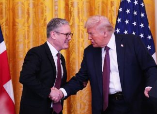 Trump anuncia acordo com Reino Unido para baixar tarifas: “Está feito”