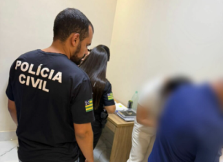 Polícia Civil cumpre mandado em escritório de advocacia contra investigada por apropriação de dinheiro de cliente