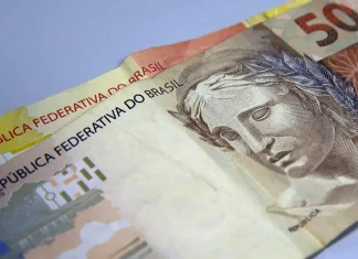 Caixa libera abono salarial para nascidos em setembro e outubro