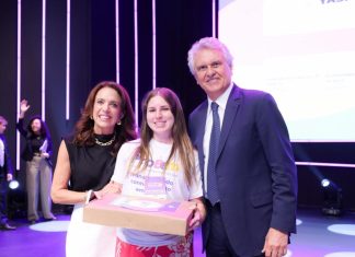 Ronaldo e Gracinha Caiado recepcionam cinco mil novos beneficiários do ProBem