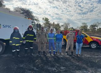 INCÊNDIO DE GRANDES PROPORÇÕES ATINGE ÁREA DE PRESERVAÇÃO EM SÃO SIMÃO