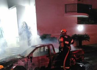 Fogo destrói veículo durante a madrugada em Quirinópolis