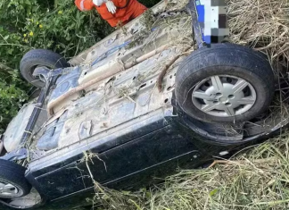Menino de 5 anos sobrevive dias ao lado dos pais mortos após acidente em Pernambuco