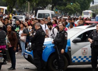 PM busca policiais suspeitos de roubarem fuzil em megaoperação no Rio