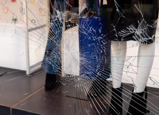 Gouvelândia: homem danifica loja da irmã com marreta após discussão