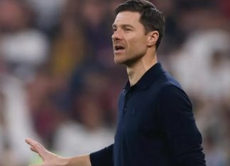 Demitido do Real Madrid, Xabi Alonso recebe primeiros contatos do Liverpool