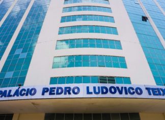 Veja o que abre e fecha no feriado prolongado de Carnaval