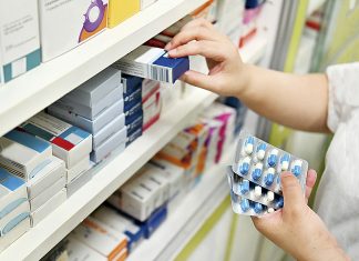 Supermercados já podem vender medicamentos; entenda